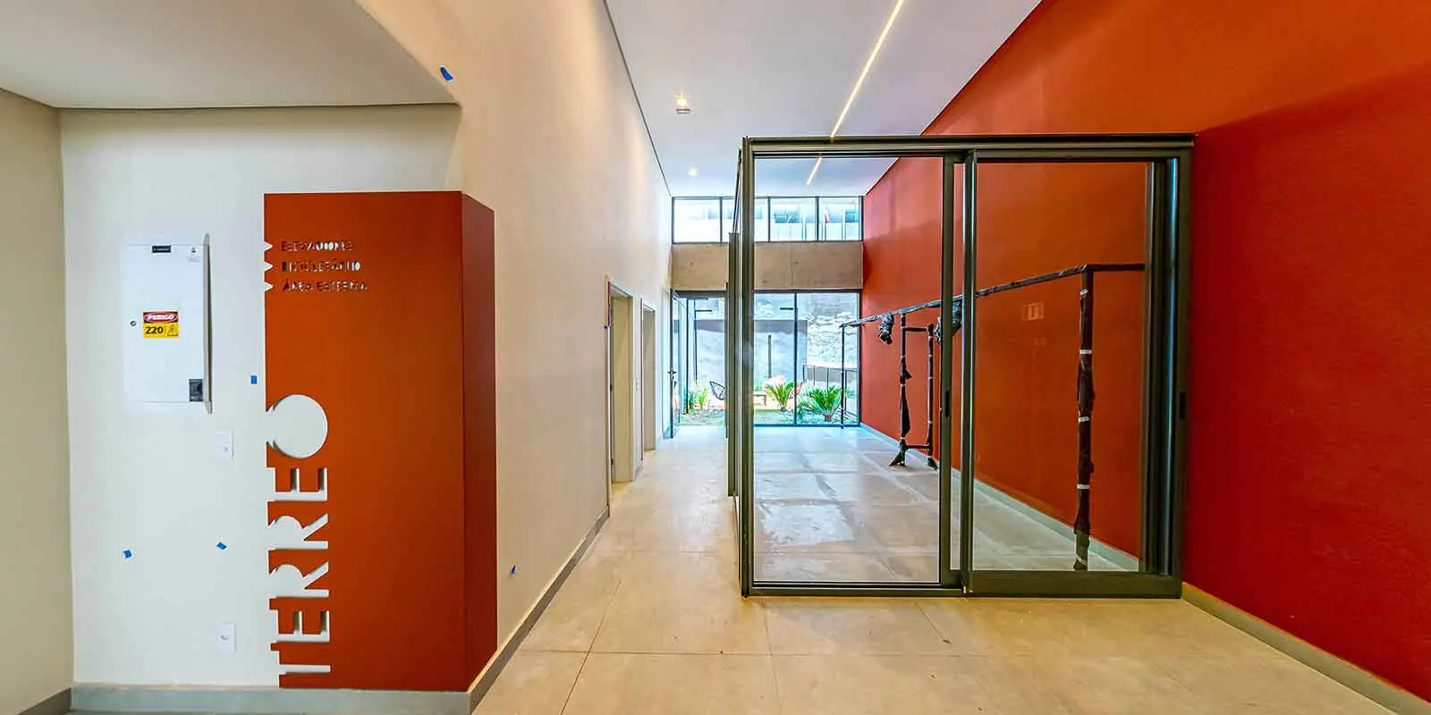 One di lobby flats