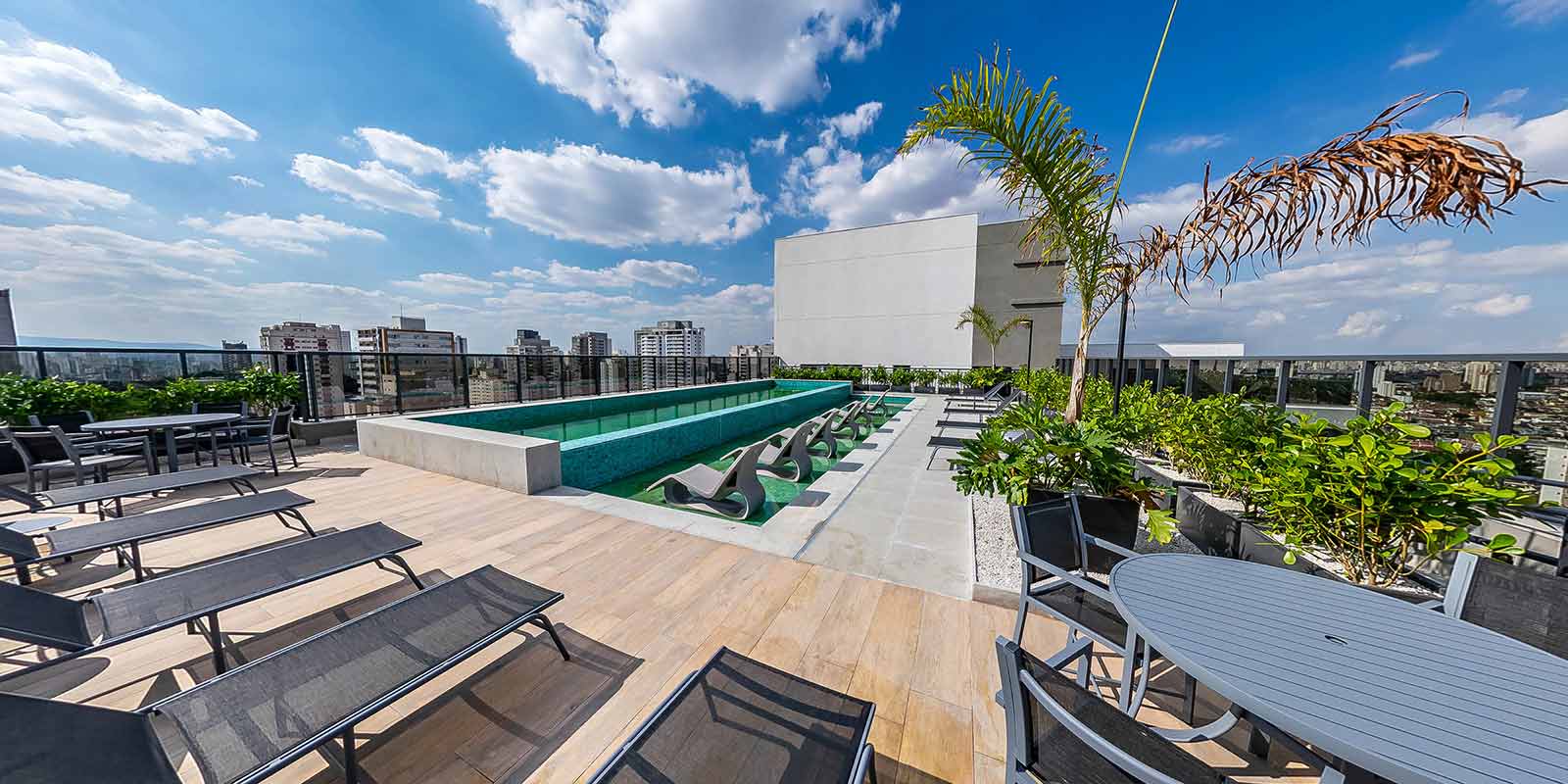 Nex One Gentil de Moura — Piscina Rooftop