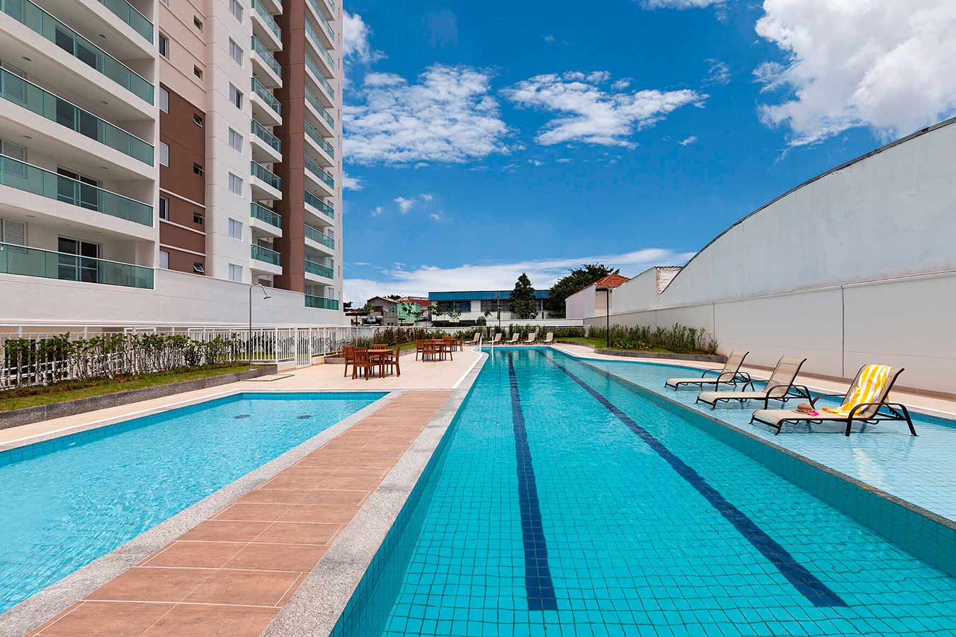 Up Vila Carrão — Piscina