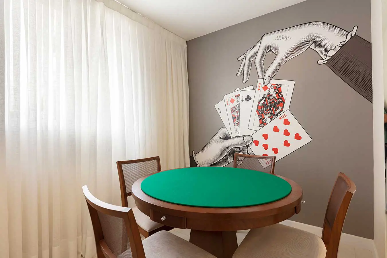 Top Club Plaza — Jogos Adulto