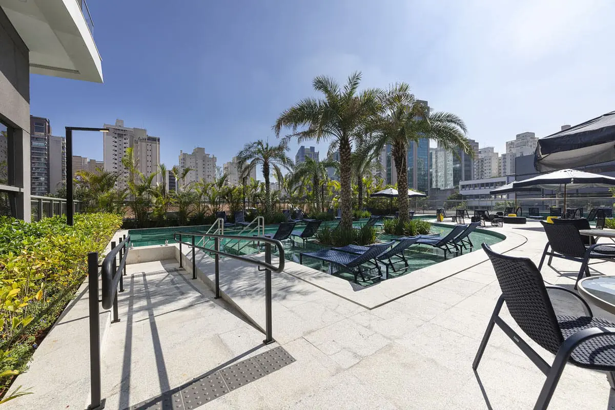 Edge Itaim — Piscina