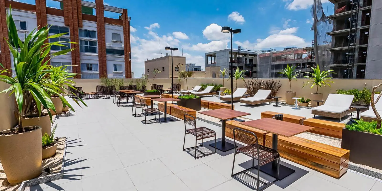 Mobi One Pinheiros — Lounge Roof