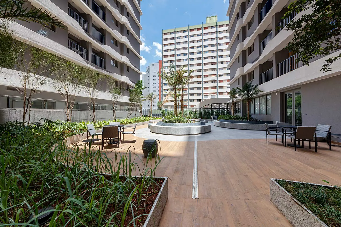 Nex One Teodoro — Praça Central